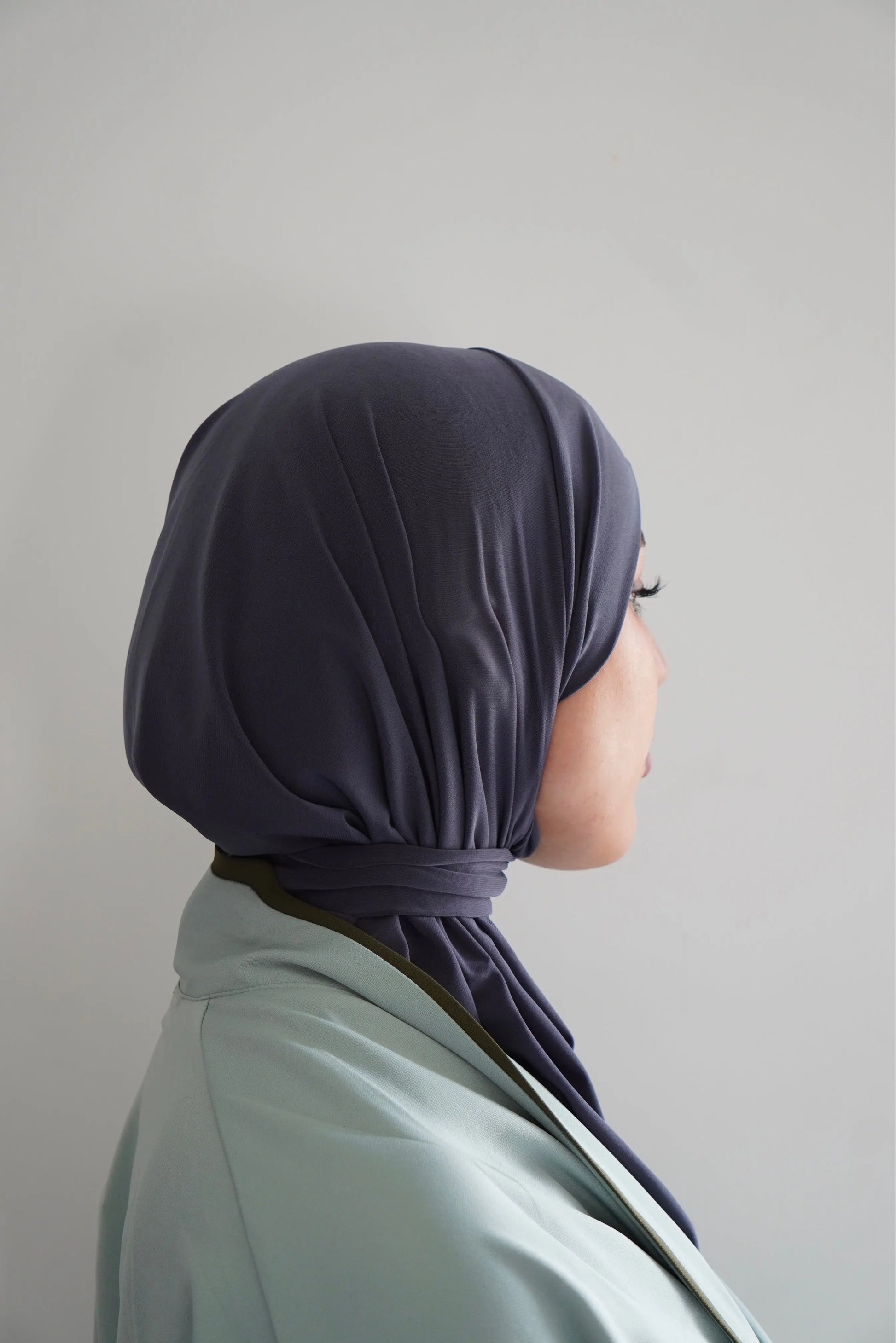 Hijab cagoule Gris – Léger, couvrant et confortable Hnynnamodesty