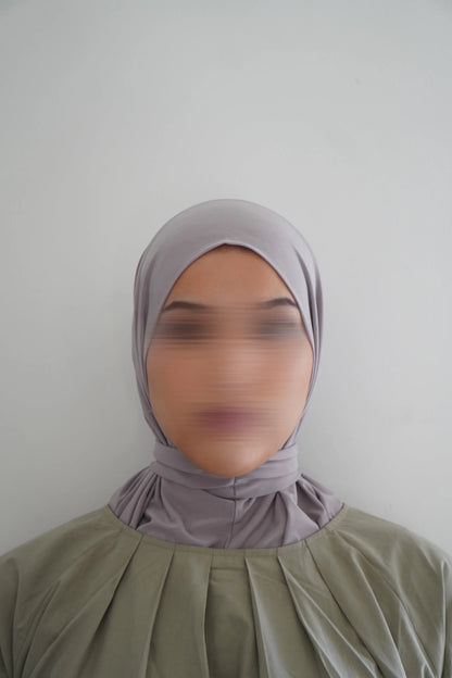 Hijab cagoule Gris clair – Léger, couvrant et confortable Hnynnamodesty