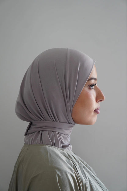 Hijab cagoule Gris clair – Léger, couvrant et confortable Hnynnamodesty